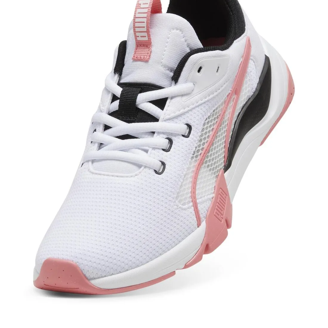 Puma woman Zora shoes