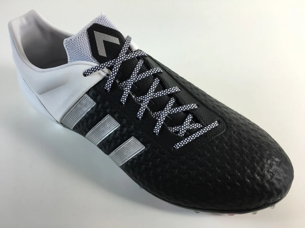 SR4U Laces Grid White Premium